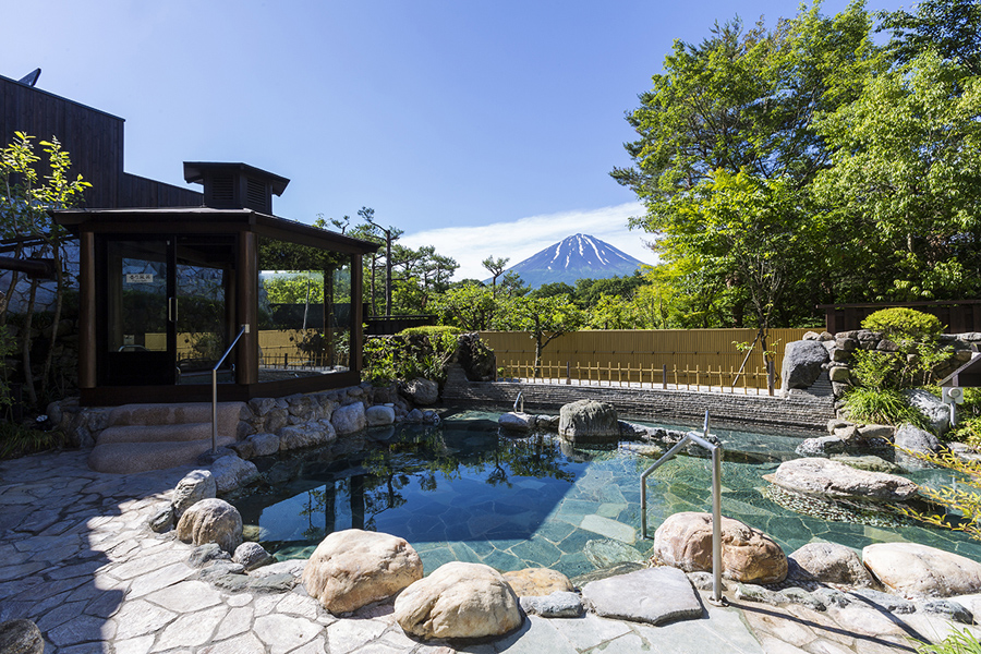 富士眺望の湯　ゆらり　露天風呂の様子